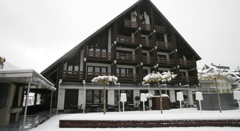 Tailormade Hotel Krone Зарнен Екстер'єр фото